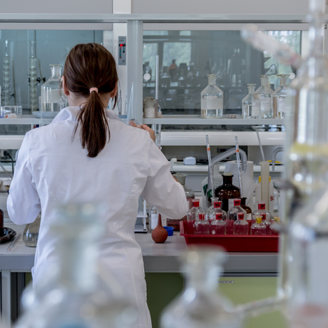 Contrôler la vitesse de l’air dans vos dispositifs de laboratoire : pourquoi et comment faire ?